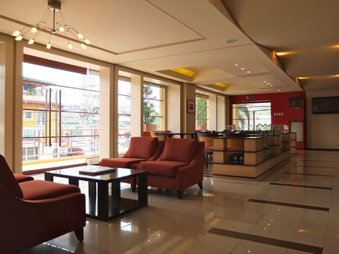 Soleste Suites, Lobby sitting area