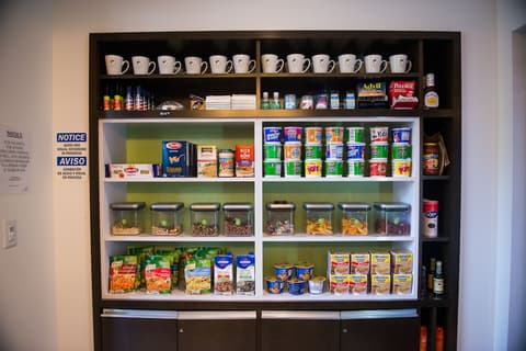 Element Miami Doral, Snack bar