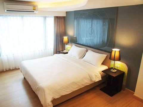 Grand Tower Inn Sathorn Bangkok, Room