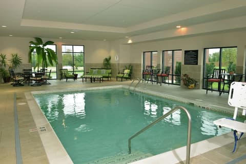 Hampton Inn Springfield-Southeast, Pool