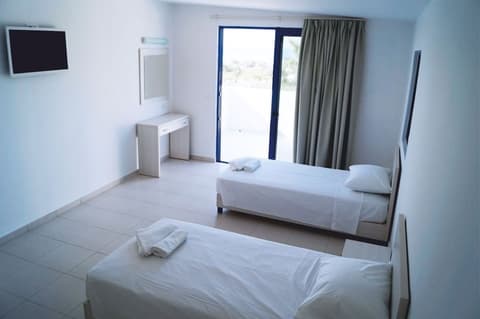 Eagles Nest Hotel, Room