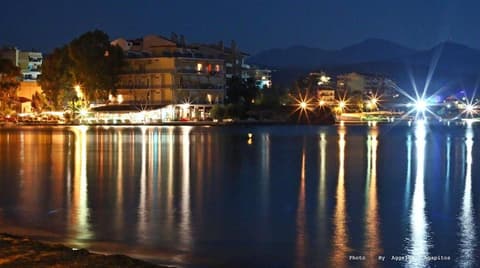 Hotel Lefkadi, Exterior