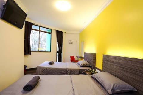 Parkland Hotel, Room