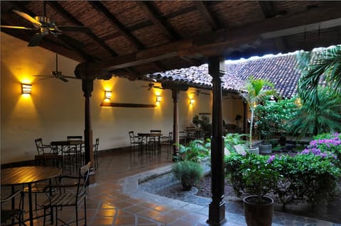 Hotel Patio del Malinche, Courtyard