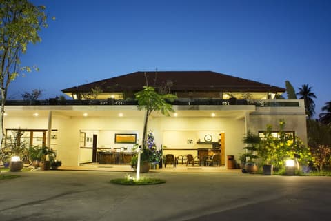 Cassia Cottage Resort and Spa, Lobby