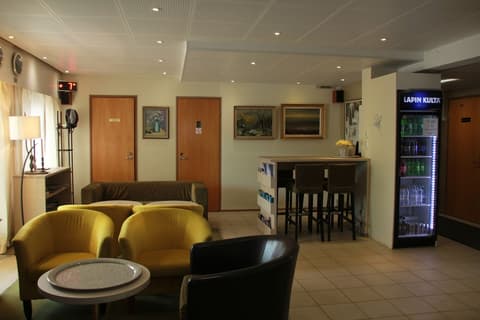 Hotel Aakenus, Lobby