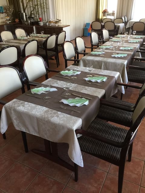 Hotel Aakenus, Banquet hall