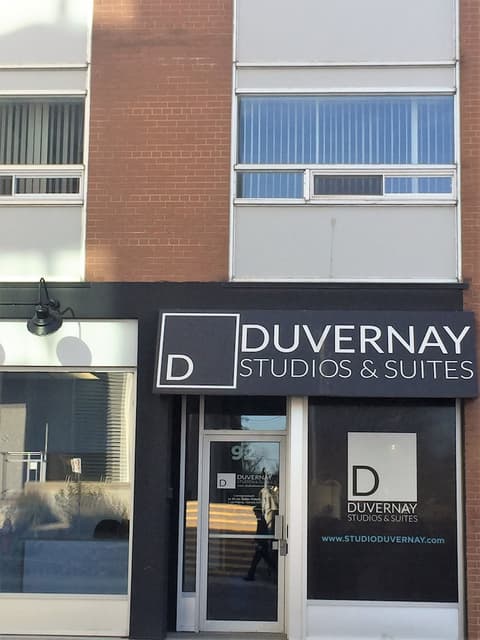 Duvernay Studios and Suites, Front of property