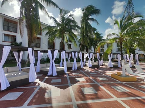 Cozumel Hotel & Resort - All Inclusive, Pool