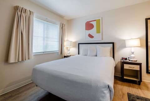 WaterWalk Extended Stay by Wyndham Wichita, Room