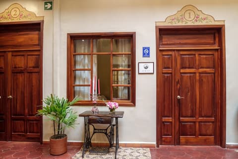 Santa Lucia House - Forum, Interior entrance