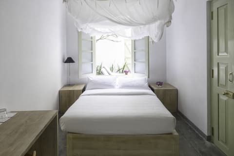 The Fort Printers, Room