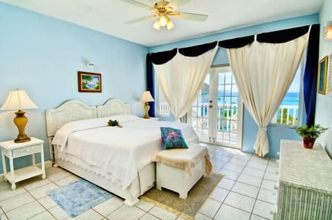 The Lighthouse Villas, Room