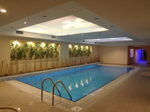 Perissia Hotel & Convention Center, Indoor pool