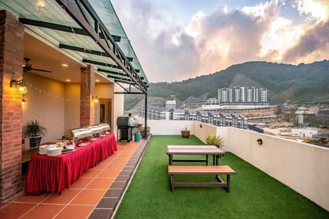 Nova Highlands Hotel, Balcony