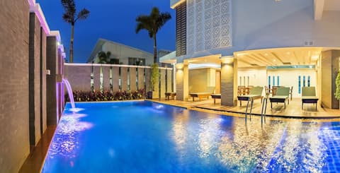 Ratana Hotel Rassada, Outdoor pool