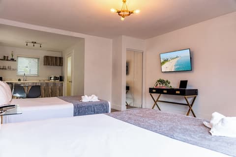 Beachside All Suites Hotel, a South Beach Group Hotel, 