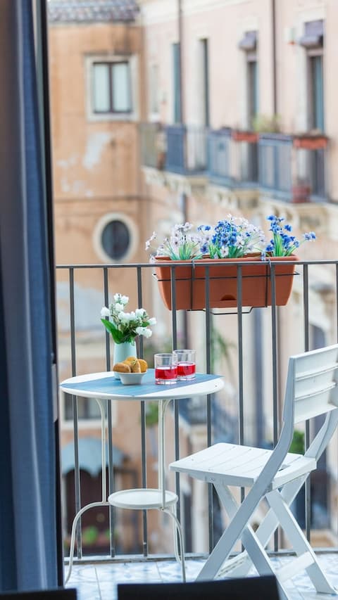 Palazzo Bruca Catania, Terrace/patio