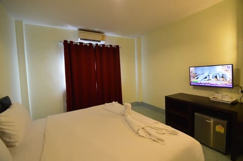 Paripas Express Hotel Patong, Room