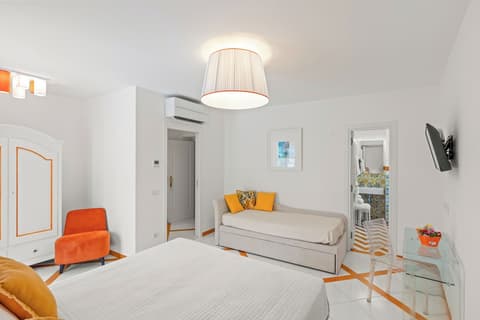 Torre Paradiso, Room