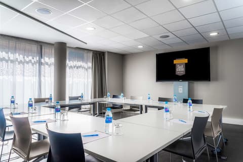 Best Western Plus Suitcase Paris La Defense, Meeting facility