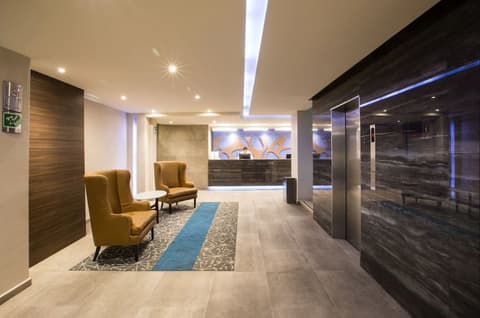 Hotel Diligencias, Lobby