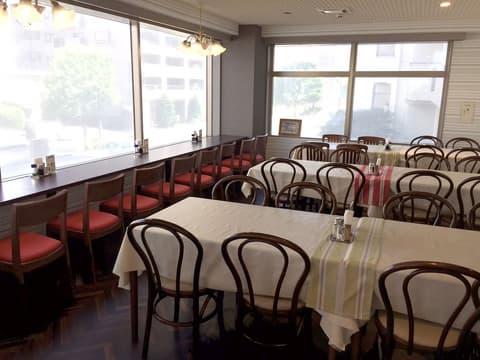 Hotel Green Line, Restaurant