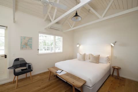 The Oyster Inn, Room