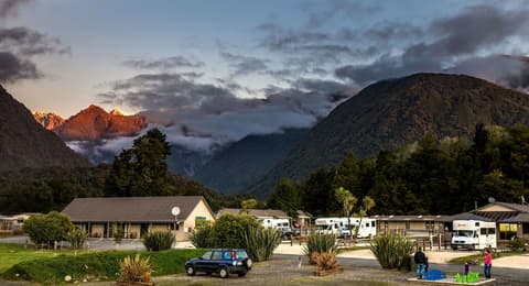 Fox Glacier TOP 10 Holiday Park & Motels, Property grounds