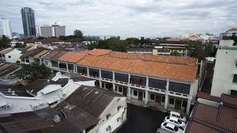 Seven Terraces Hotel, Porch