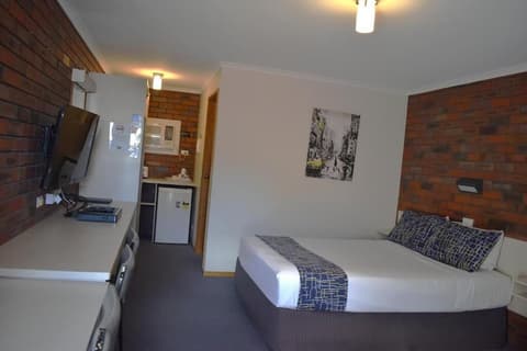 Coorrabin Motor Inn, Room
