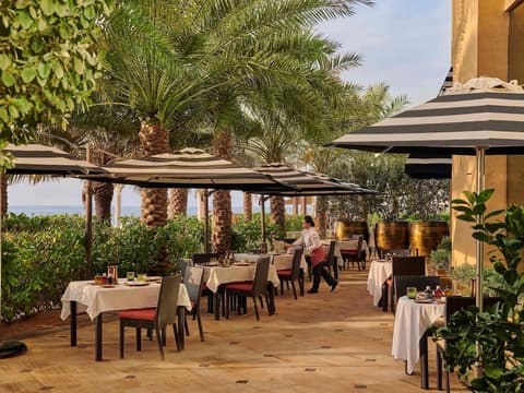 Fairmont Ajman, Breakfast area
