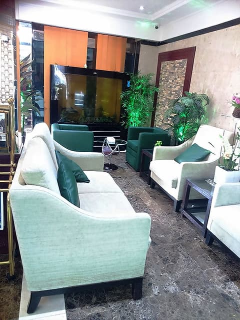 West Hotel, Lobby sitting area