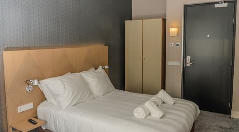 Amadi Panorama Hotel, Room