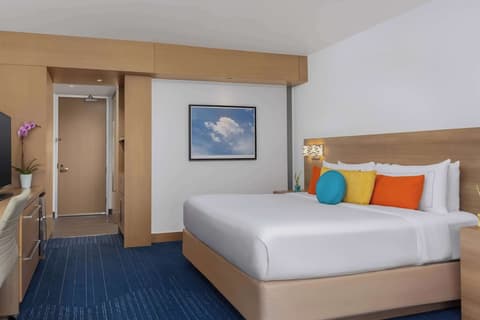 The Art Hotel Denver, Curio Collection by Hilton, Room