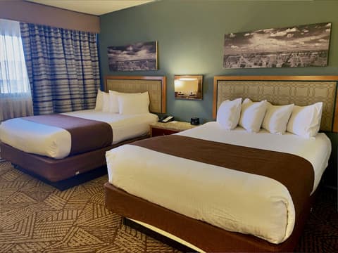 Thunderbird Lodge - Inside the Park, Room