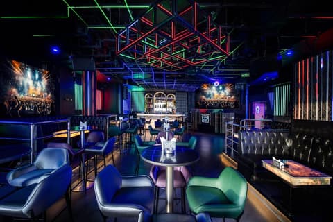 TRYP by Wyndham Abu Dhabi City Centre, Bar (on property)