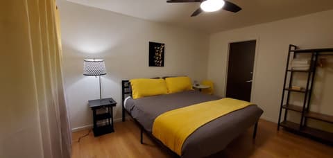 The Mammoth Inn, Room