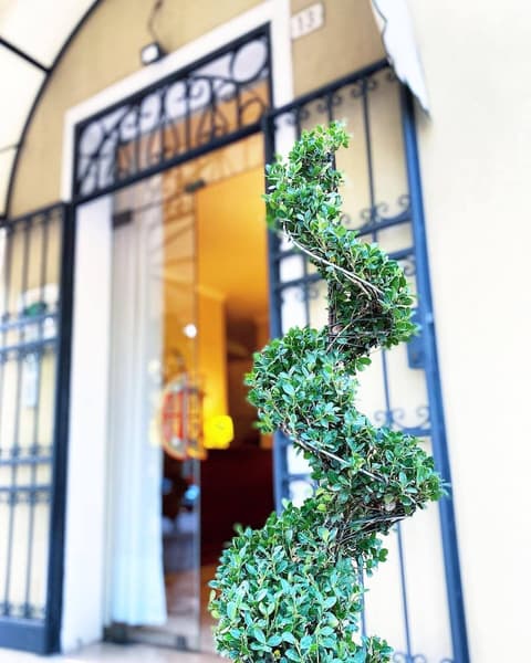 Hotel Isola di Caprera, Front of property