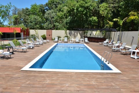 Savoy Hotel Encarnación, Pool
