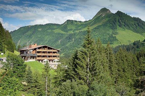 Alpine Lifestyle Berghotel Madlener, Exterior