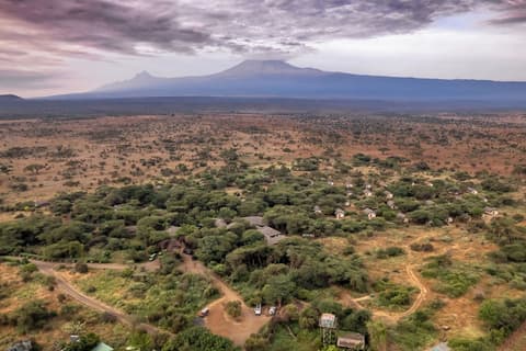 Sentrim Amboseli Lodge, Exterior