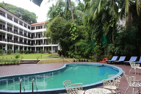 Silver Sand Sentinel, Pool