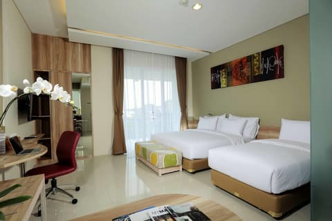 Mahogany Hotel, Room