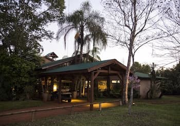 Mocona Virgin Lodge, Front of property
