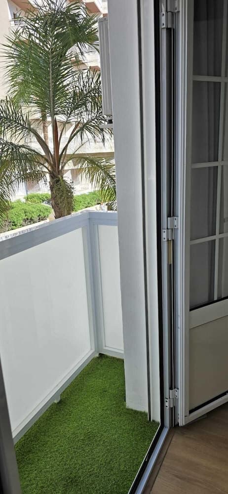 Candisol Cozy Inns, Terrace/patio