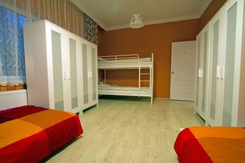 Deeps Hostel, Room