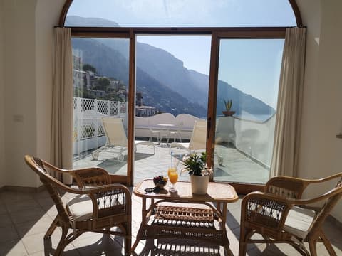 Hotel Dimora Fornillo, Terrace/patio