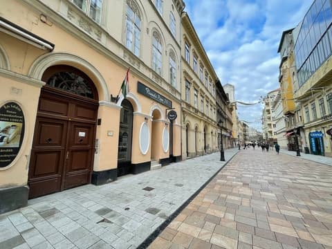 La Fortezza Panzió, Exterior