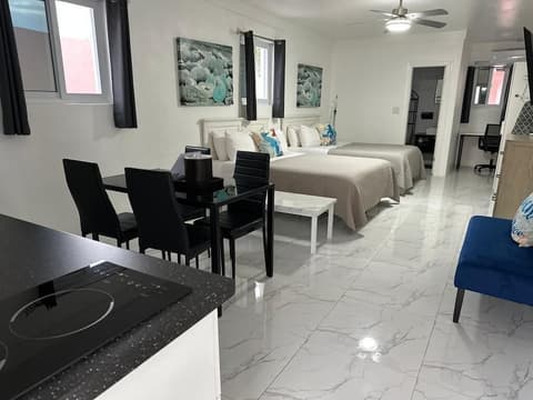 The Sunset Stay BnB, Private kitchen